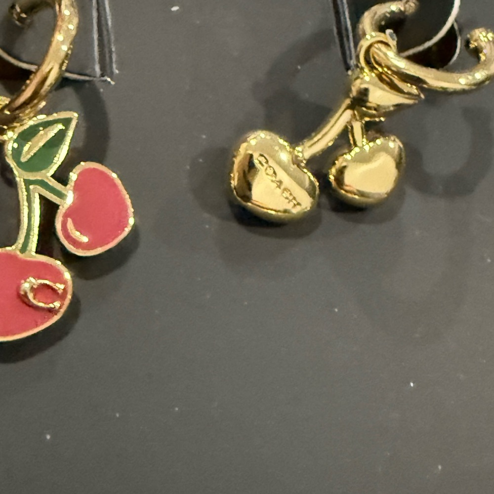 Coach Cherry Red and Green Earrings new in the box - Picture 6 of 7